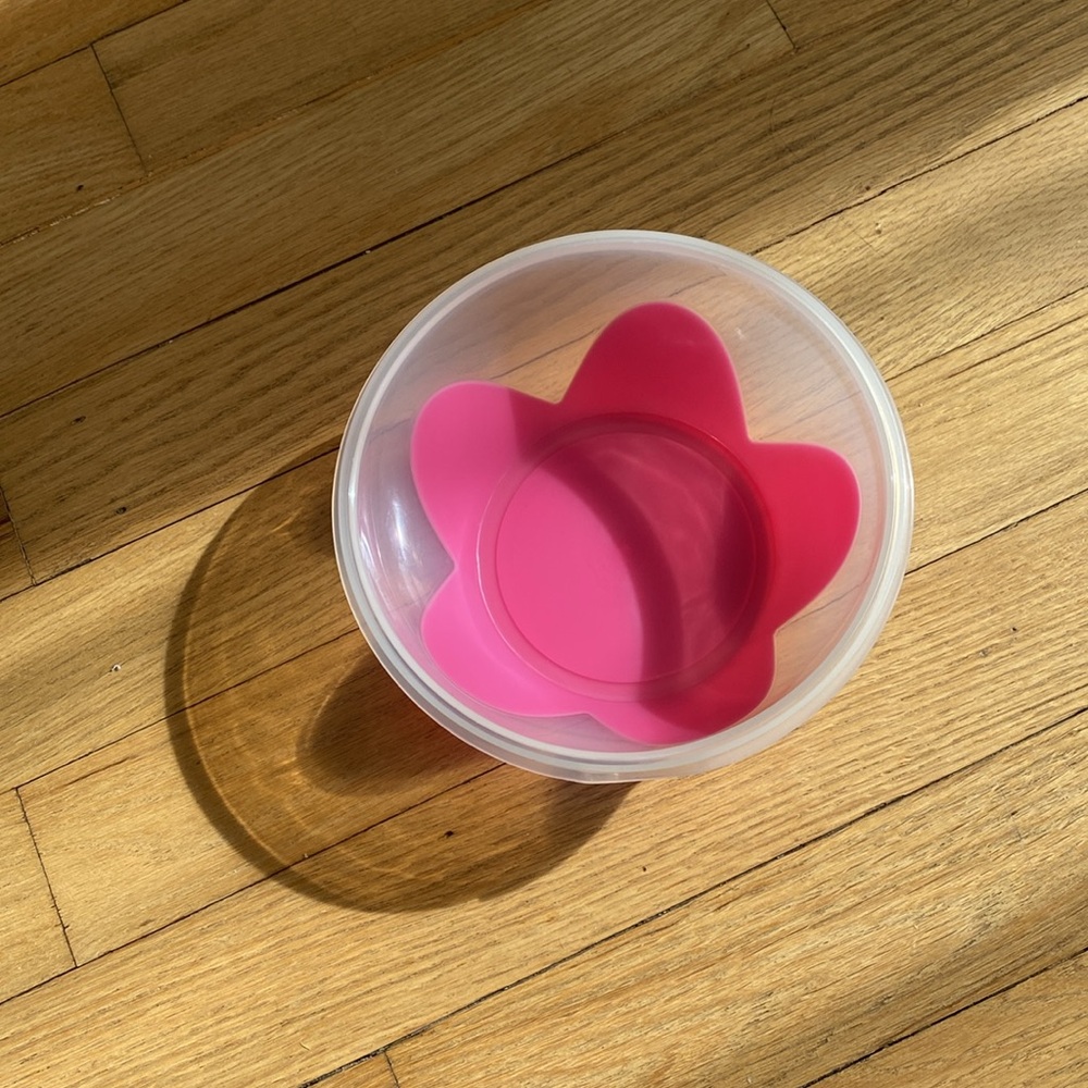 Colorful Nesting Bowls - Picture 3 of 3